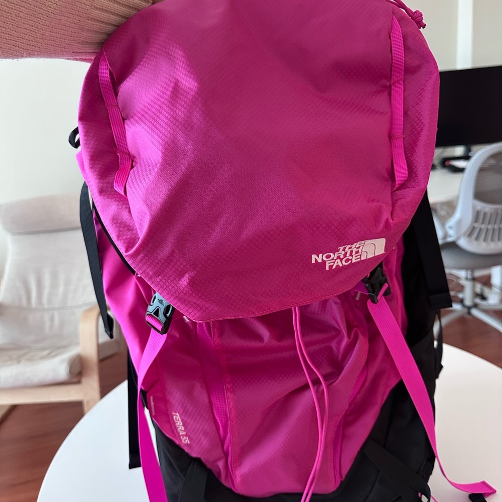 Hiking Backpack - The North Face Terra 55 - Pink
